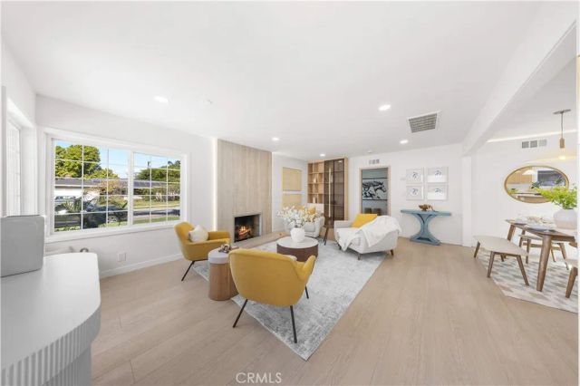 934 E Rose Avenue, Orange, CA 92867