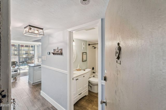 1441 N Atlantic Avenue, Daytona Beach, FL 32118