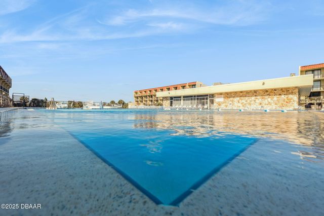 1441 N Atlantic Avenue, Daytona Beach, FL 32118