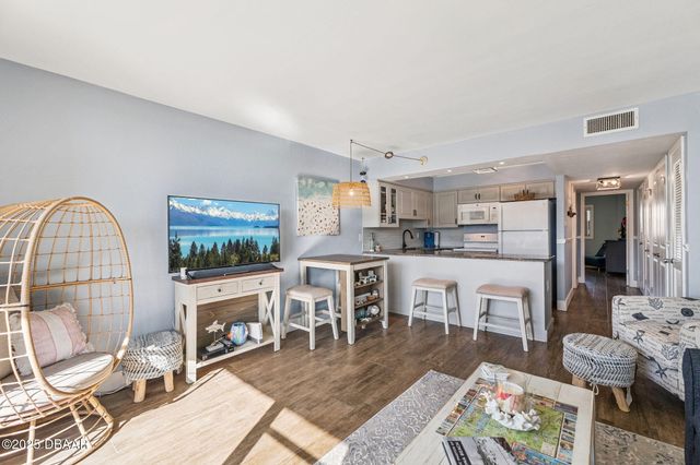 1441 N Atlantic Avenue, Daytona Beach, FL 32118