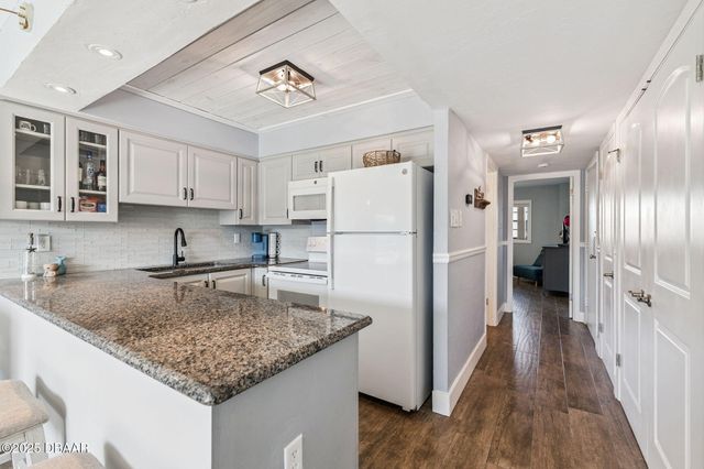 1441 N Atlantic Avenue, Daytona Beach, FL 32118