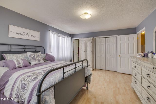 1065 Gray Station Road, Gray, TN 37615