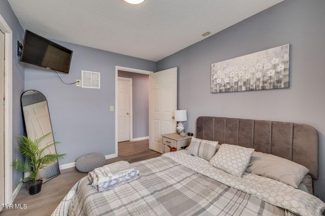 1065 Gray Station Road, Gray, TN 37615