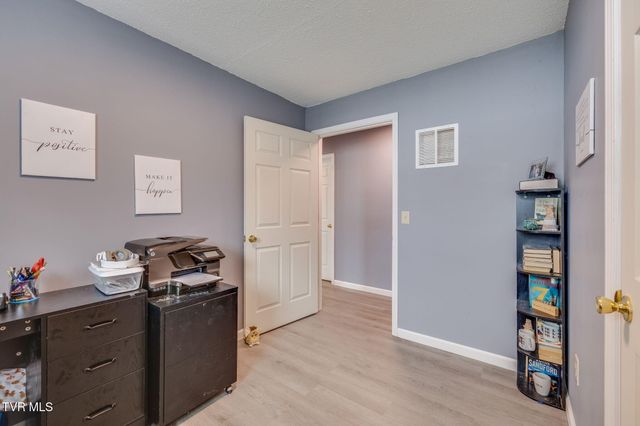 1065 Gray Station Road, Gray, TN 37615