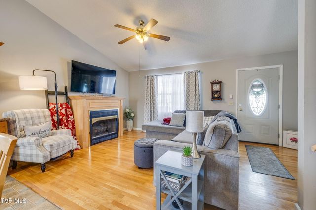 1065 Gray Station Road, Gray, TN 37615