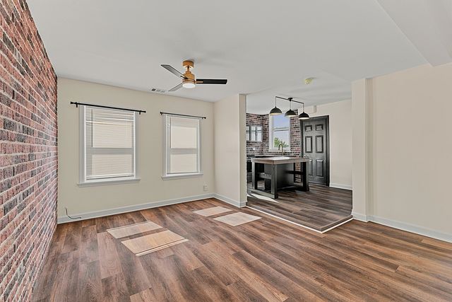 238 W 31ST Street 4W, Chicago, IL 60616