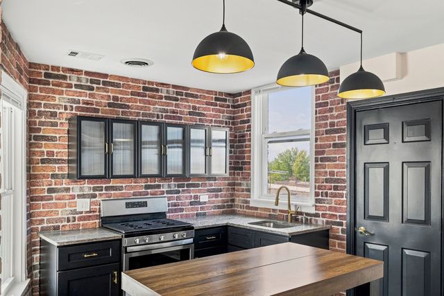 238 W 31ST Street 4W, Chicago, IL 60616