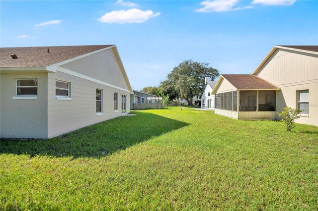 233 S ABERDEEN CIRCLE, Sanford, FL 32773