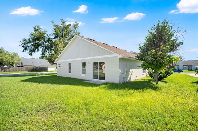 233 S ABERDEEN CIRCLE, Sanford, FL 32773