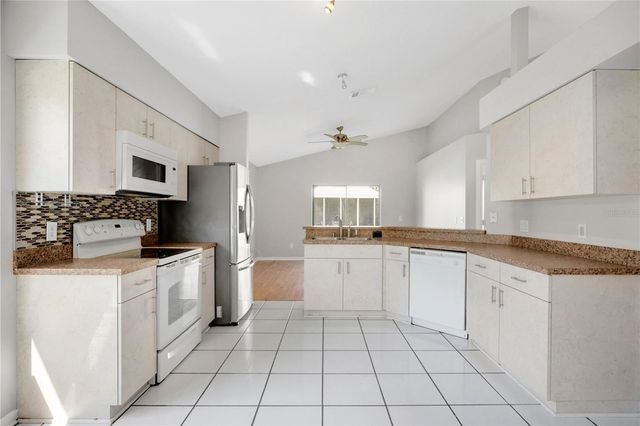 233 S ABERDEEN CIRCLE, Sanford, FL 32773