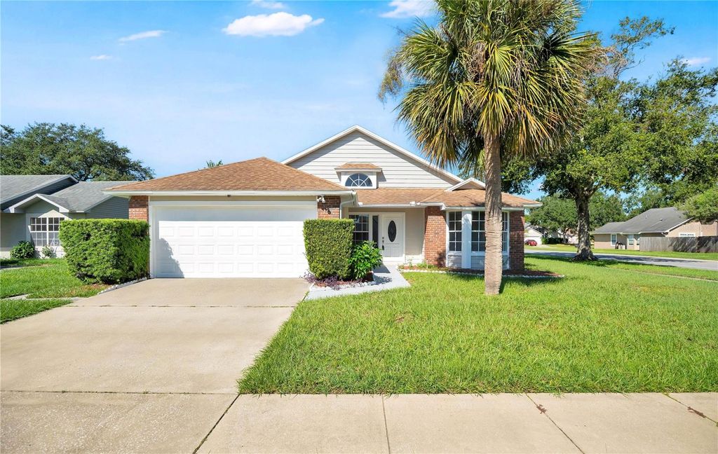 233 S ABERDEEN CIRCLE, Sanford, FL 32773