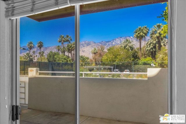 401 S El Cielo Road 157, Palm Springs, CA 92262
