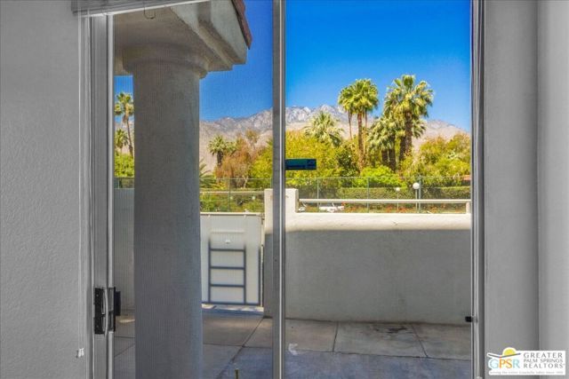 401 S El Cielo Road 157, Palm Springs, CA 92262