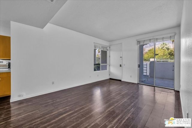 401 S El Cielo Road 157, Palm Springs, CA 92262