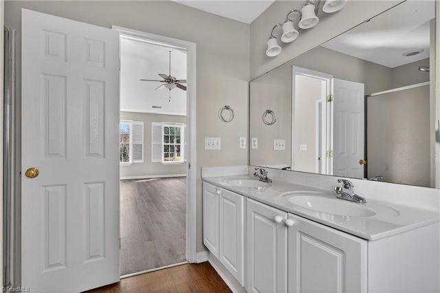 201 Harmon Ridge Lane, Kernersville, NC 27284