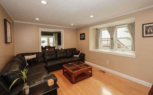 3 Tracey Avenue, Nashua, NH 03063