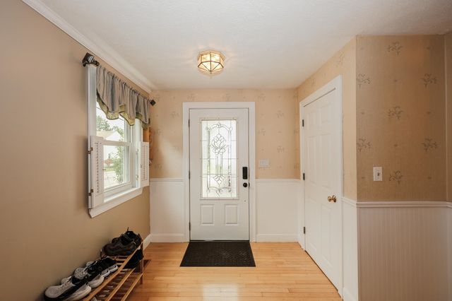 3 Tracey Avenue, Nashua, NH 03063