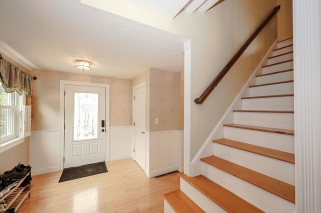 3 Tracey Avenue, Nashua, NH 03063
