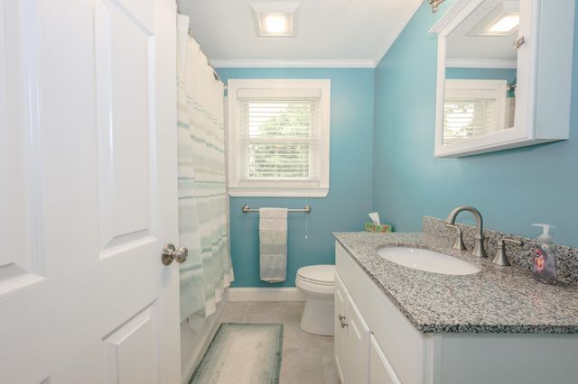 3 Tracey Avenue, Nashua, NH 03063