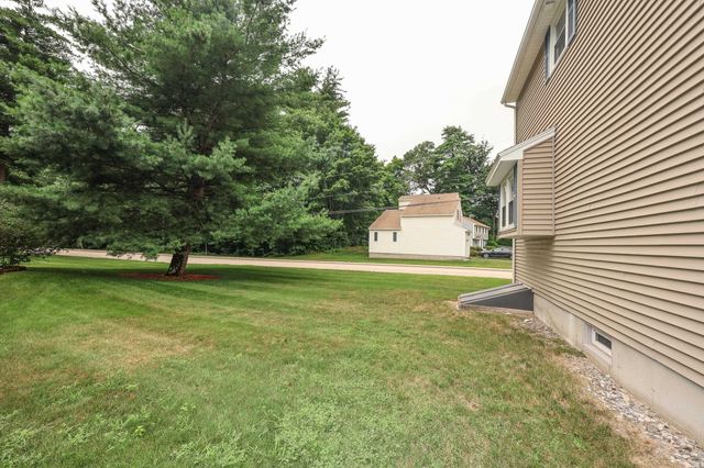 3 Tracey Avenue, Nashua, NH 03063