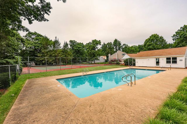 3 Tracey Avenue, Nashua, NH 03063