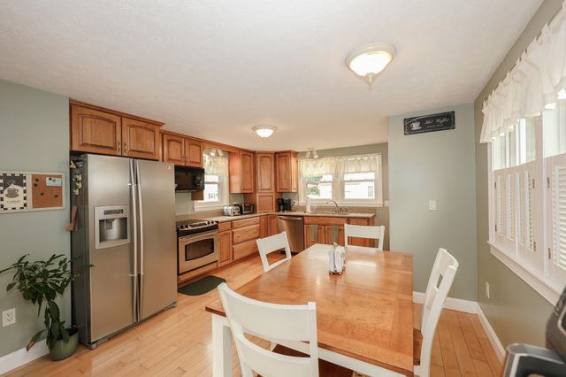 3 Tracey Avenue, Nashua, NH 03063