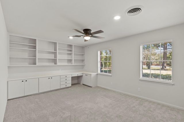 365 Piney Point Road, Houston, TX 77024