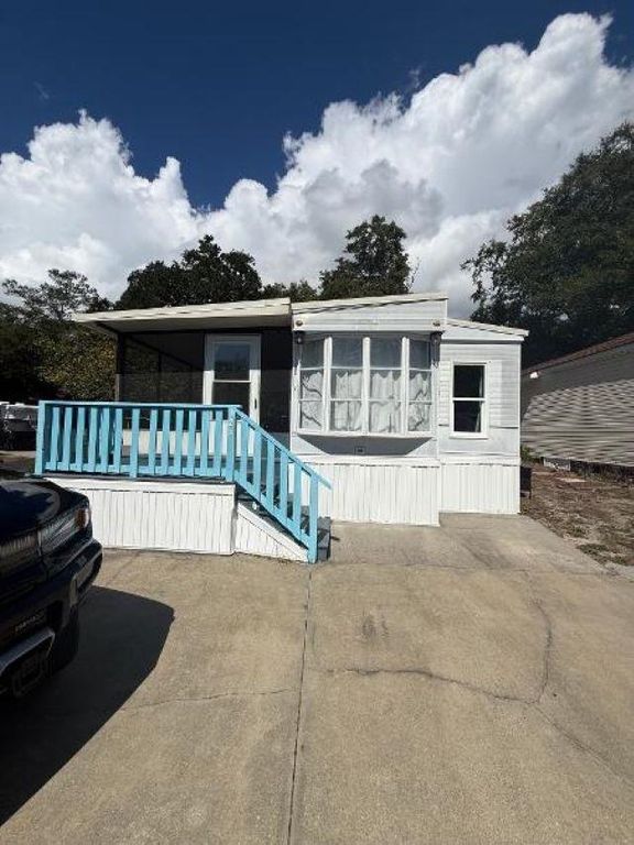 5400 Little River Neck Rd., North Myrtle Beach, SC 29582 — exterior