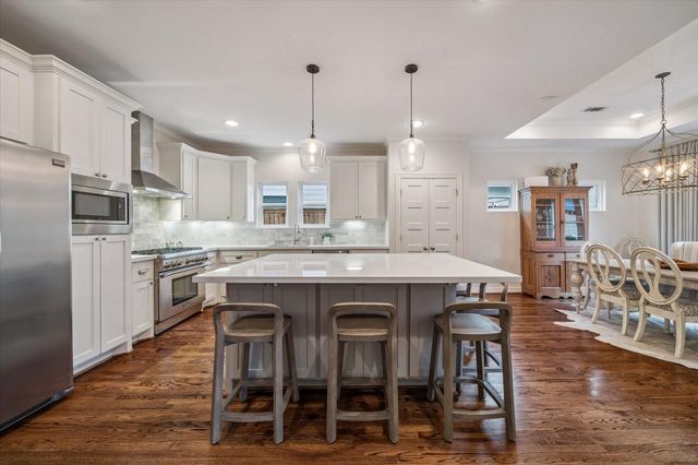 1514 Cheshire Lane, Houston, TX 77018