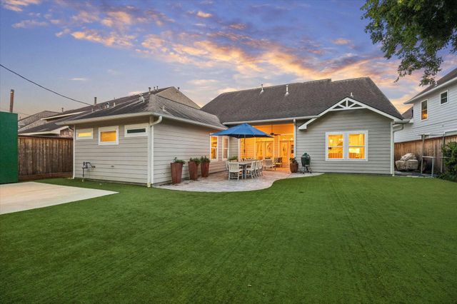 1514 Cheshire Lane, Houston, TX 77018