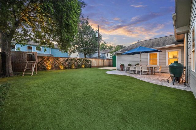 1514 Cheshire Lane, Houston, TX 77018