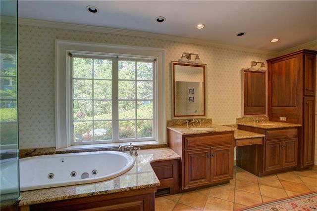 205 Sherwood Rd, Rome, GA 30165