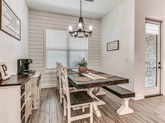 15401 Jasper Lane, Edmond, OK 73013