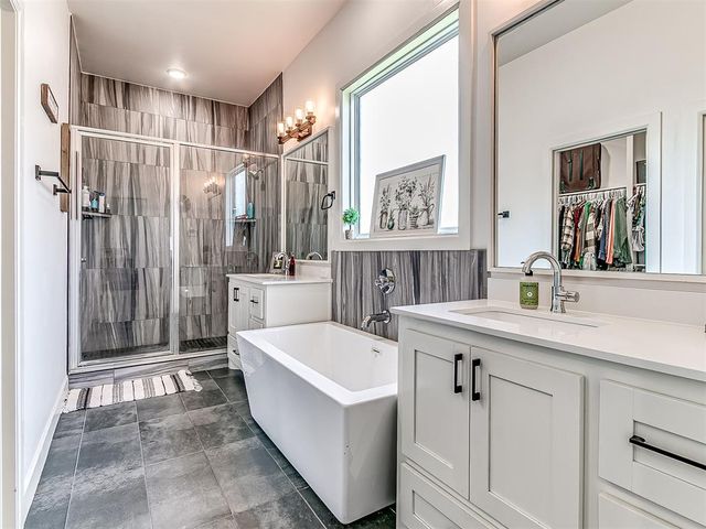 15401 Jasper Lane, Edmond, OK 73013