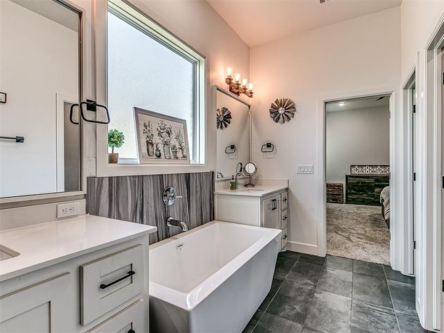 15401 Jasper Lane, Edmond, OK 73013