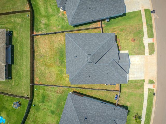 15401 Jasper Lane, Edmond, OK 73013
