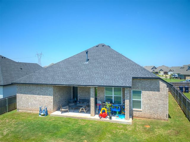 15401 Jasper Lane, Edmond, OK 73013