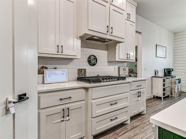 15401 Jasper Lane, Edmond, OK 73013