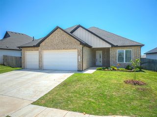 15401 Jasper Lane, Edmond, OK 73013