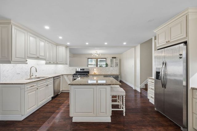 9100 170th Street, Orland Hills, IL 60487