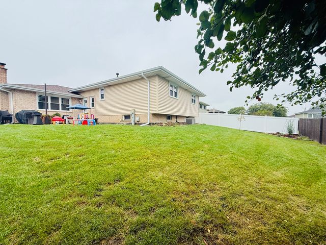 9100 170th Street, Orland Hills, IL 60487