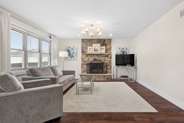 9100 170th Street, Orland Hills, IL 60487