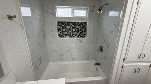 2329 Michael Circle, Hanford, CA 93230