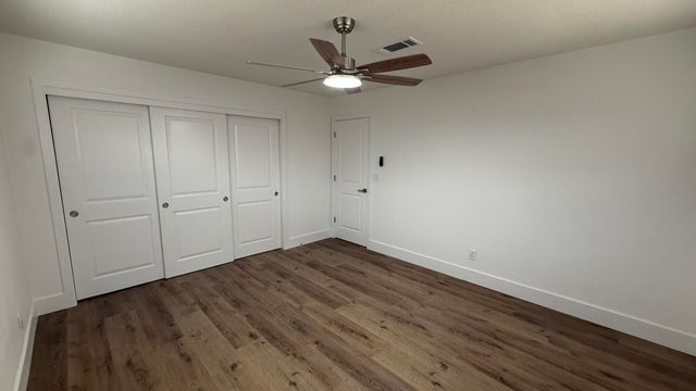 2329 Michael Circle, Hanford, CA 93230