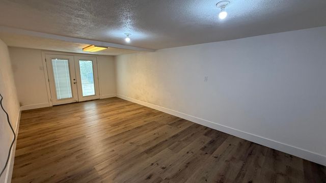 2329 Michael Circle, Hanford, CA 93230