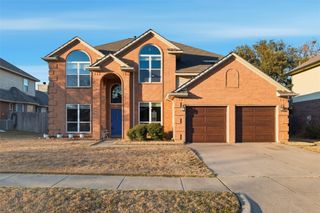 6841 Moss Lane, North Richland Hills, TX 76182