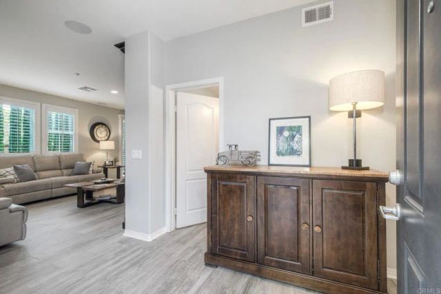 6989 Brass Place, Carlsbad, CA 92009