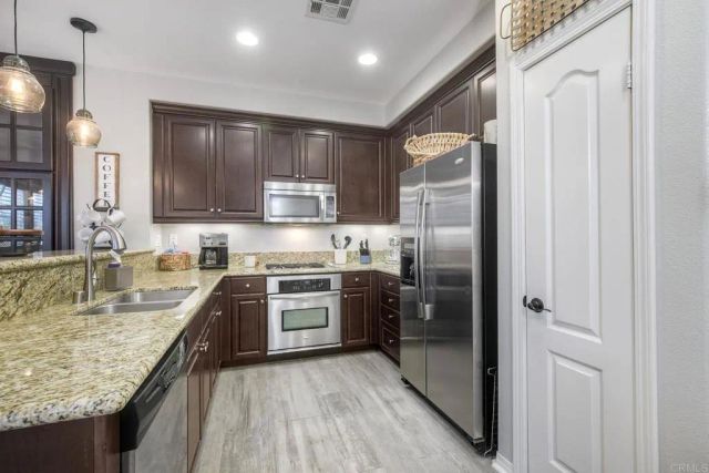 6989 Brass Place, Carlsbad, CA 92009