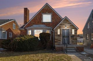 18428 Snowden Street, Detroit, MI 48235