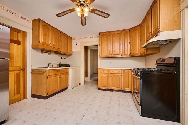 108 Parsons Street, Easthampton, MA 01027